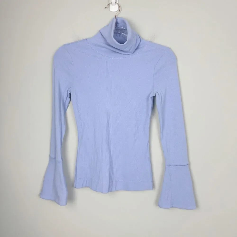 FREE PEOPLE | INTIMATELY Light Purple Sydney Turtleneck Women’s Size X-Small